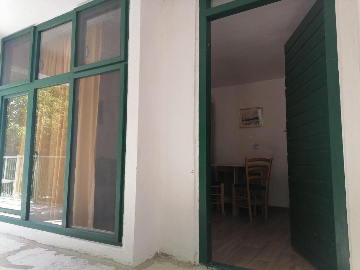 Apartman Milica Golubic  ภายนอก รูปภาพ